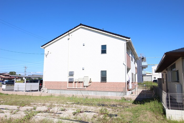 物件外観写真3　(外観写真)