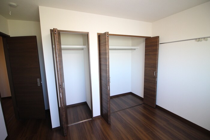 物件内観写真13　(収納)