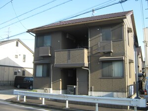 リヴィエ－ルサナエＡ外観写真