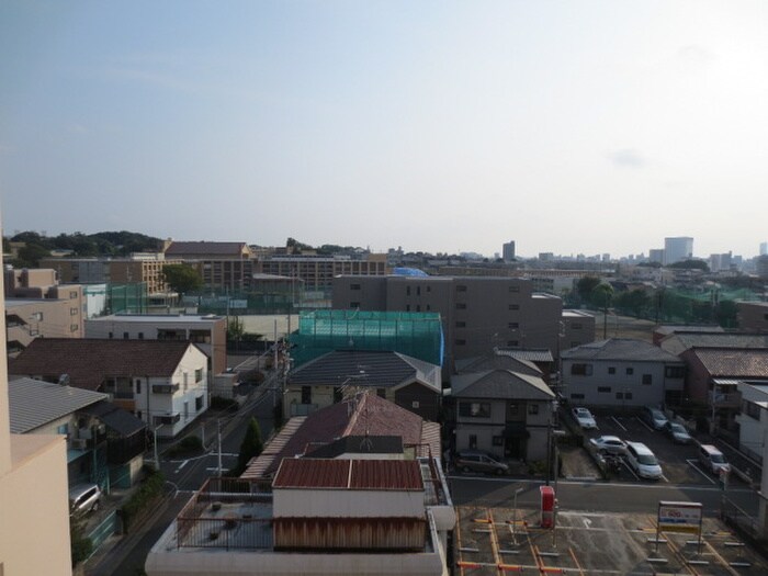 物件内観写真16　(室内からの展望)