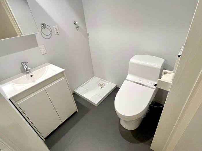 物件内観写真14　(トイレ)