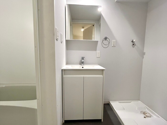 物件内観写真16　(洗面)