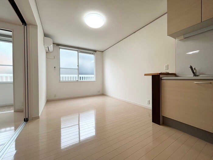 物件内観写真7　(居室)