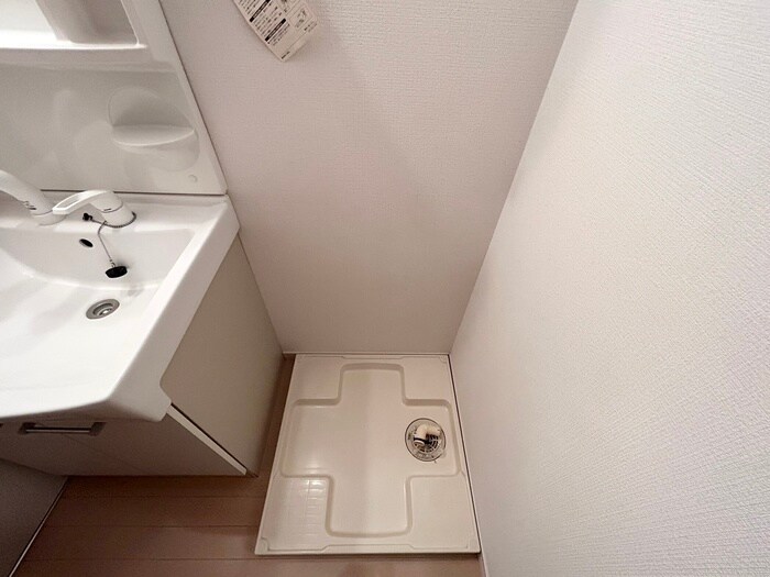 物件内観写真20　(洗濯機置場)