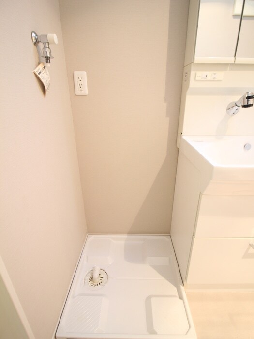 物件内観写真17　(洗濯機置場)