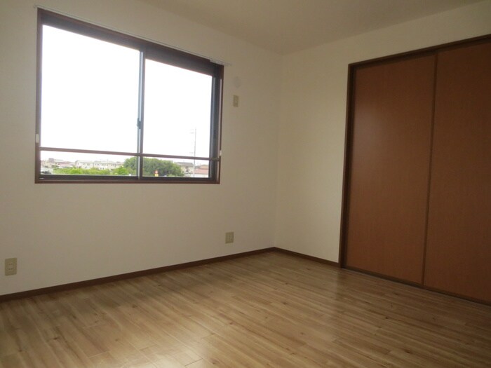 物件内観写真6　(居室)