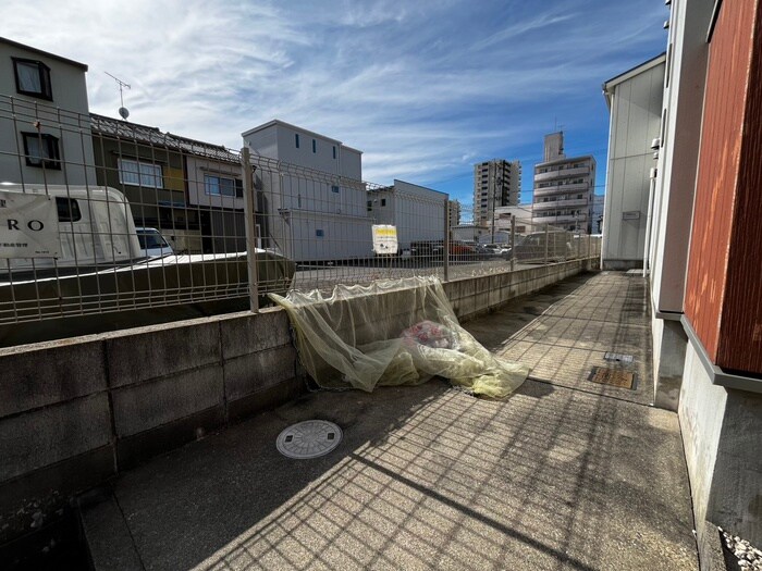 物件外観写真2　(建物設備)