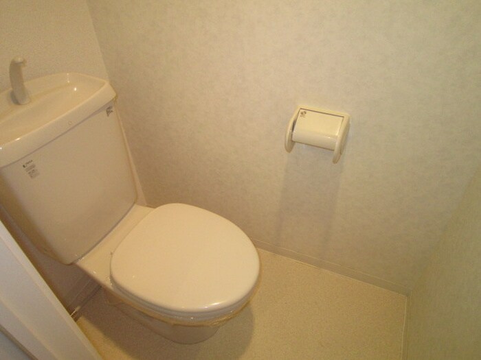 物件内観写真9　(トイレ)