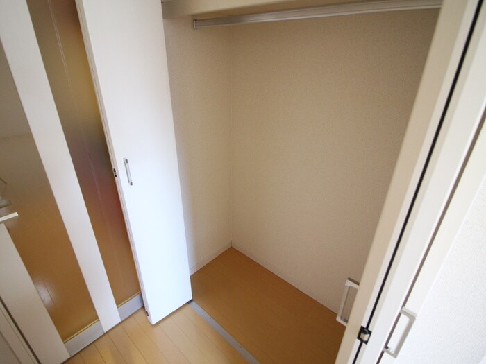 物件内観写真14　(収納)