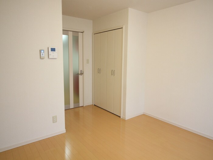 物件内観写真19　(居室)