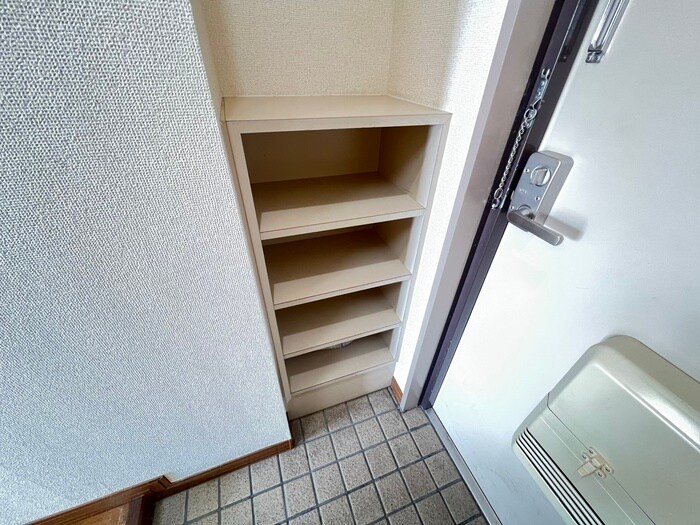 物件内観写真17　(靴箱)
