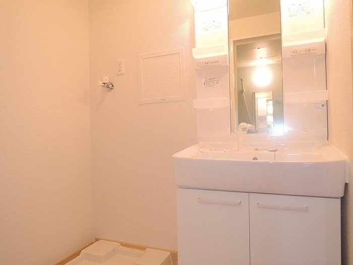 物件内観写真8　(洗面)