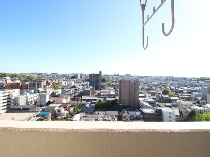 物件内観写真22　(室内からの展望)