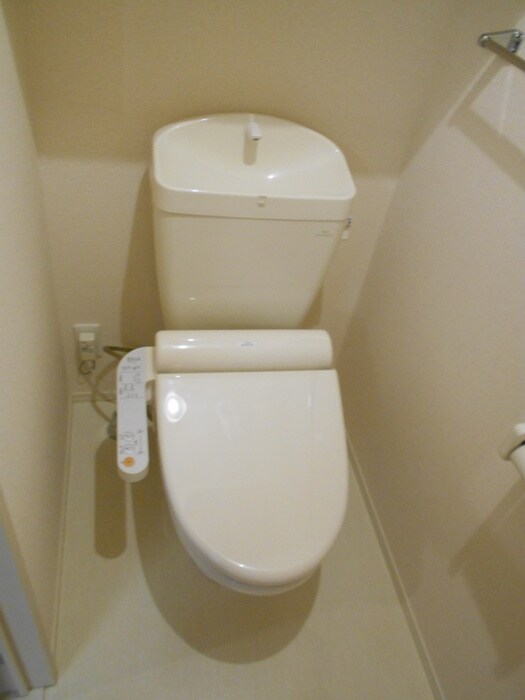 物件内観写真5　(トイレ)