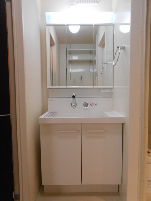 物件内観写真6　(洗面)