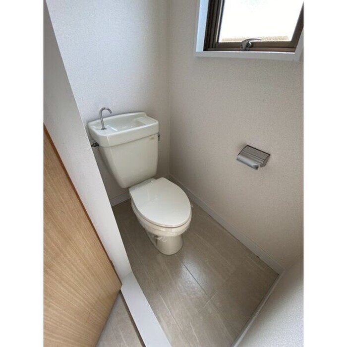 物件内観写真6　(トイレ)