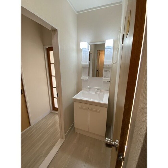 物件内観写真7　(洗面)