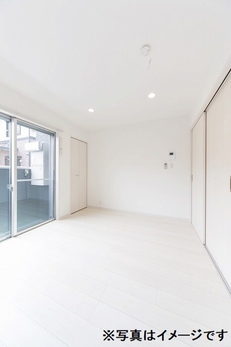 物件内観写真4　(居室)