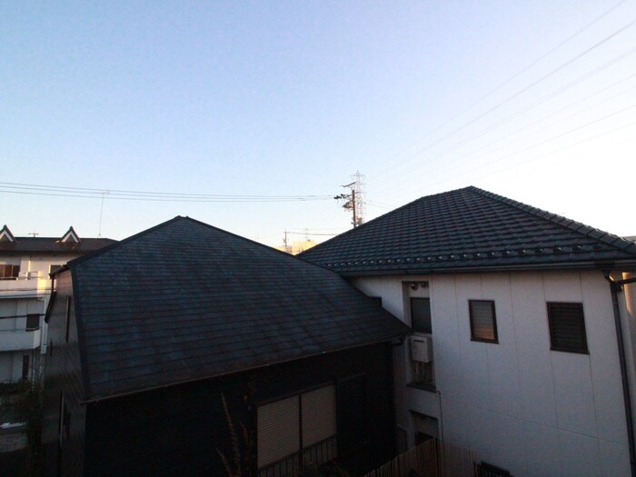 物件内観写真16　(室内からの展望)