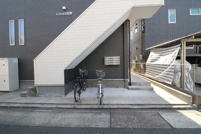 物件外観写真6　(駐輪場)