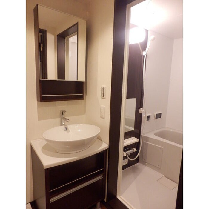 物件内観写真10　(洗面)