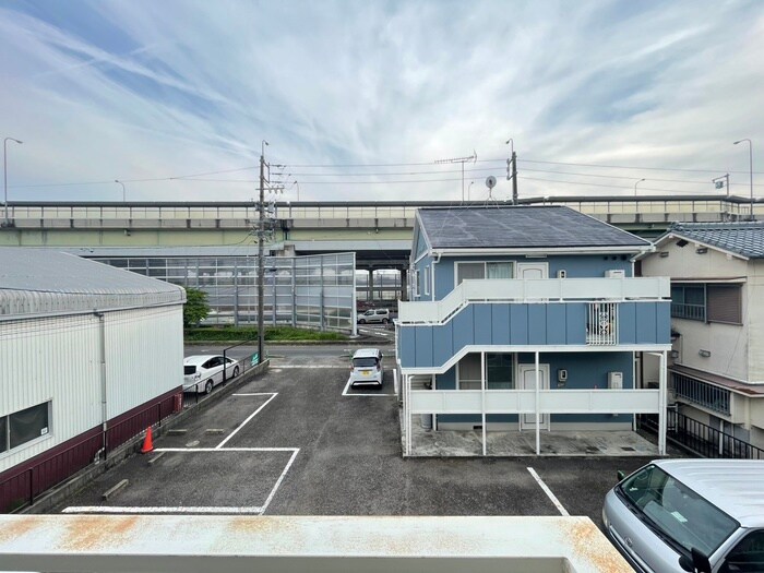 物件内観写真16　(室内からの展望)