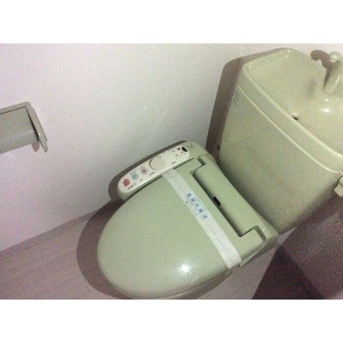 物件内観写真8　(トイレ)