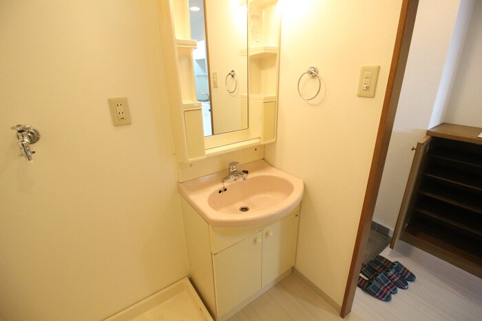 物件内観写真11　(洗面)