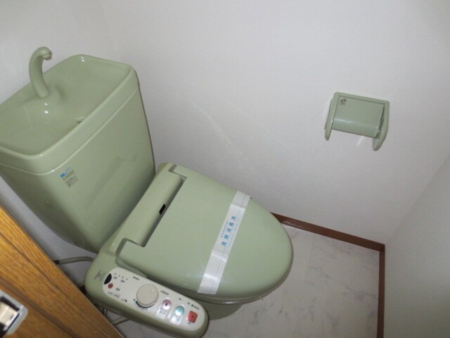 物件内観写真13　(トイレ)