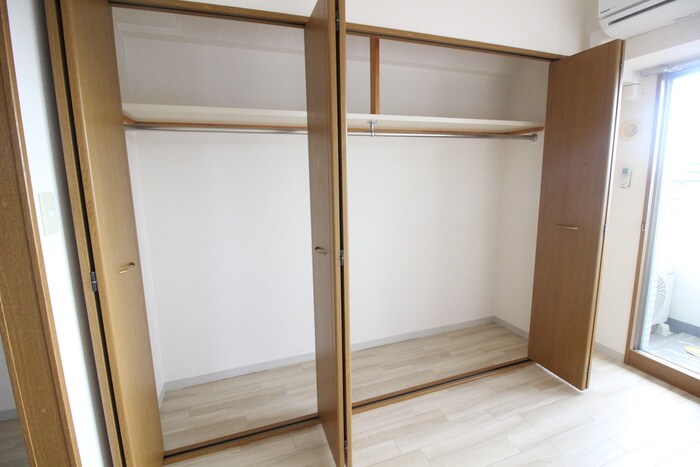 物件内観写真18　(収納)