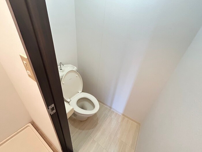 物件内観写真11　(トイレ)