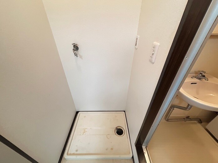 物件内観写真22　(洗濯機置場)