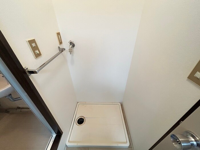 物件内観写真22　(洗濯機置場)