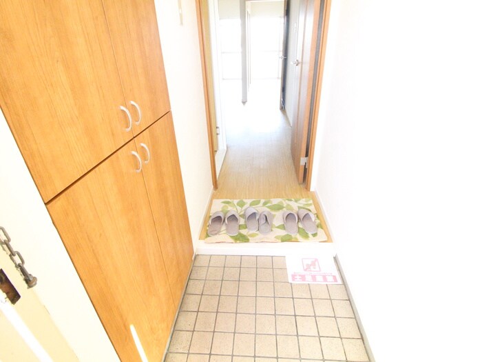 物件内観写真22　(玄関)