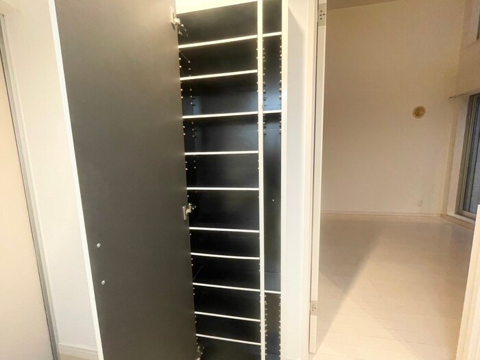 物件内観写真17　(靴箱)