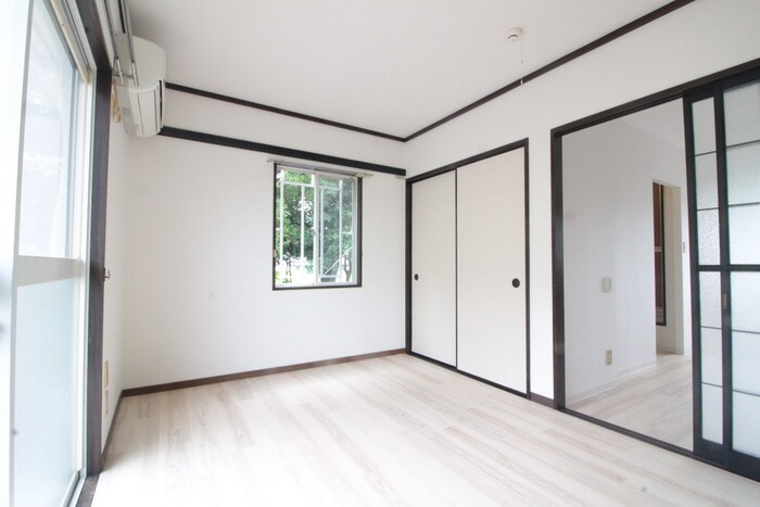 物件内観写真8　(居室)