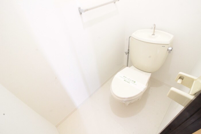 物件内観写真12　(トイレ)