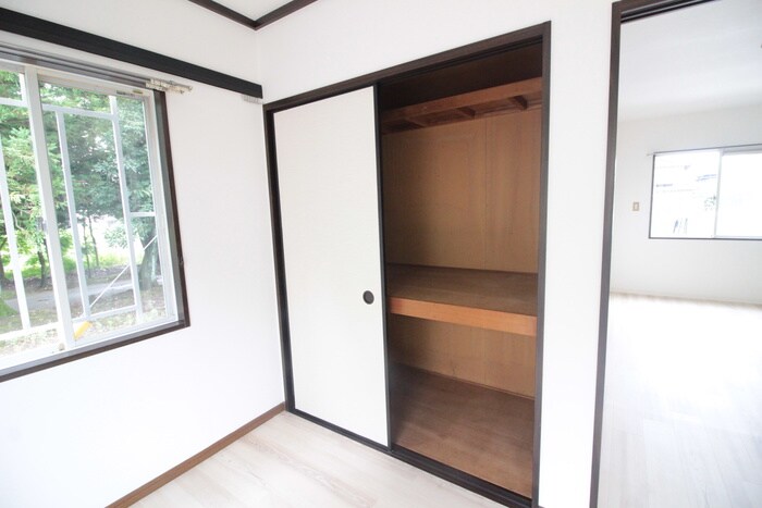 物件内観写真15　(収納)