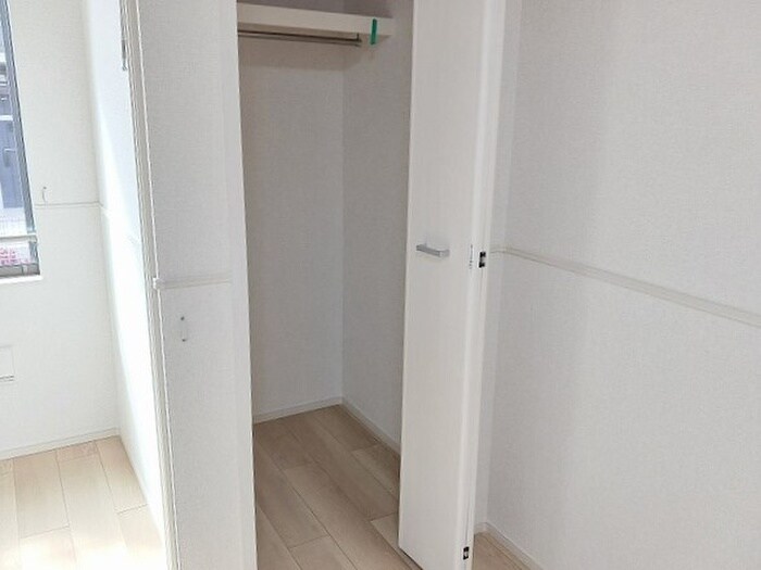 物件内観写真7　(収納)