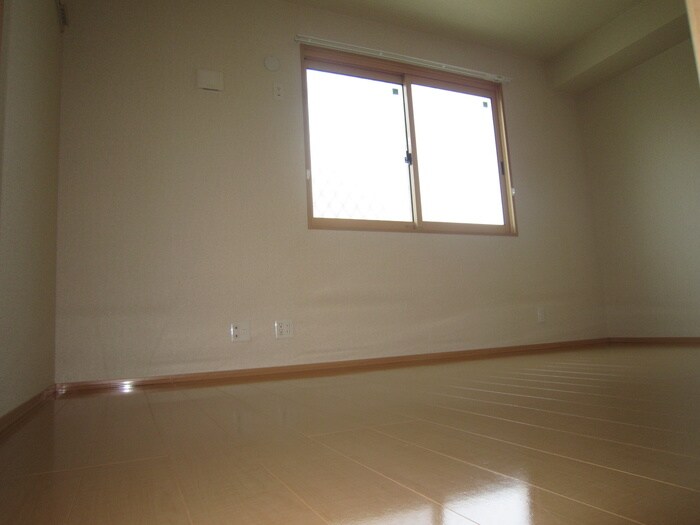 物件内観写真4　(居室)