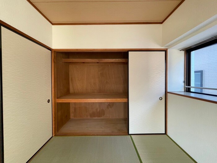 物件内観写真10　(収納)