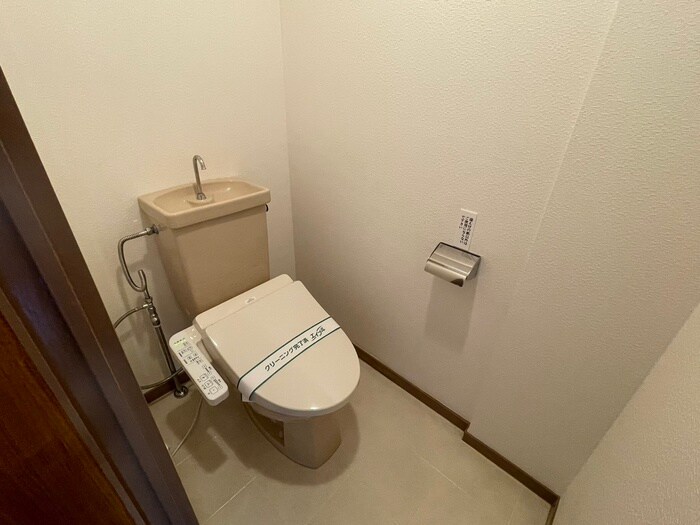 物件内観写真13　(トイレ)