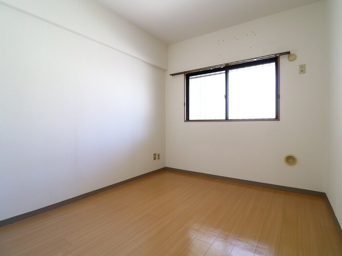 物件内観写真14　(居室)