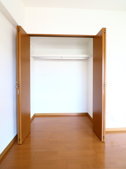 物件内観写真15　(収納)