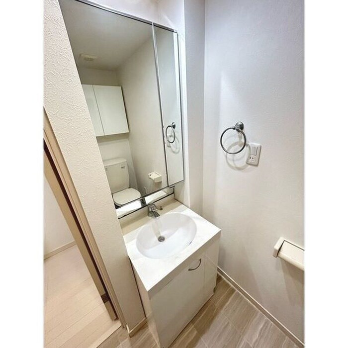 物件内観写真5　(洗面)