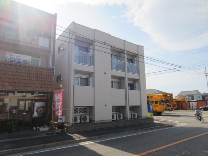 物件外観写真3　(外観写真)