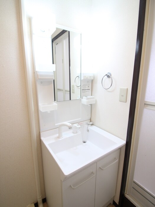 物件内観写真11　(洗面)