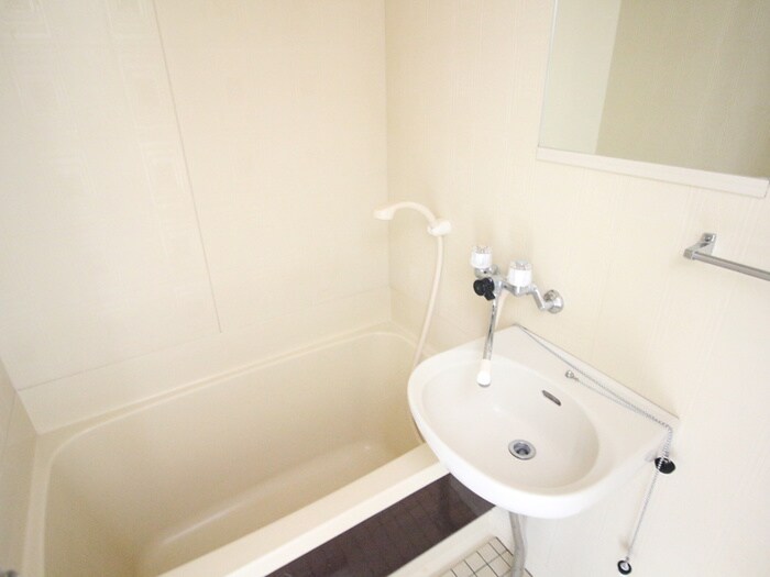 物件内観写真9　(バス／シャワールーム等)