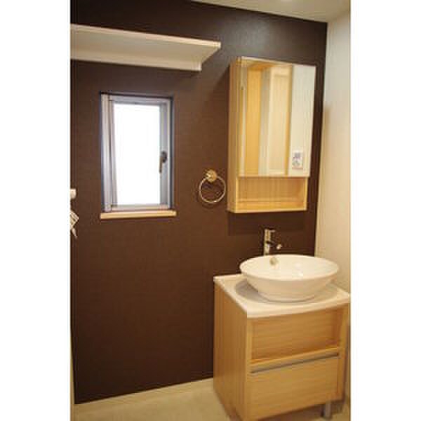 物件内観写真18　(洗濯機置場)