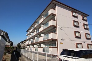 アルファコ－ト外観写真